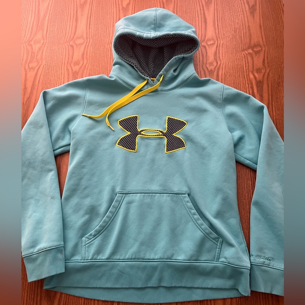 Under Armour Aqua Hoodie Women’s size medium